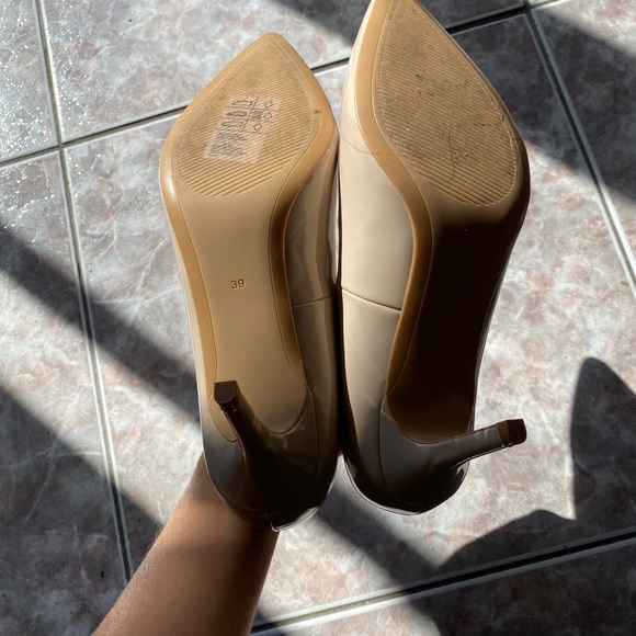 H&M new beige neutral heels leather - Picture 4 of 7